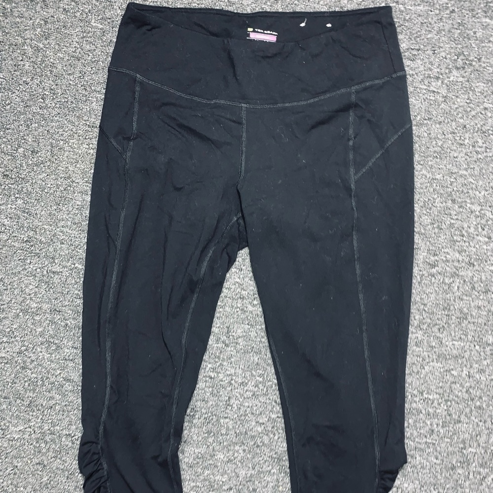 TEKGEAR CROPPED SINCHED LEGGINGS